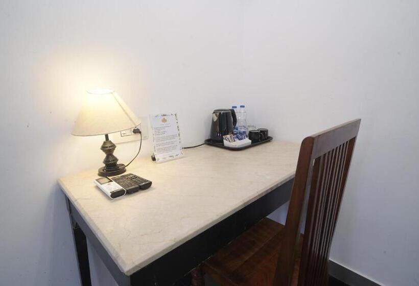 Fotos del hotel Udai Niwas  By The Lake:  25