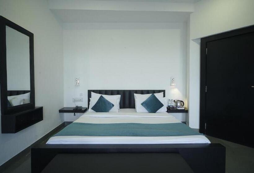 Fotos del hotel Udai Niwas  By The Lake:  9