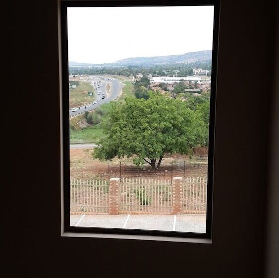 Fotos del hotel Eagle Nest Luxury Accommodation:  6