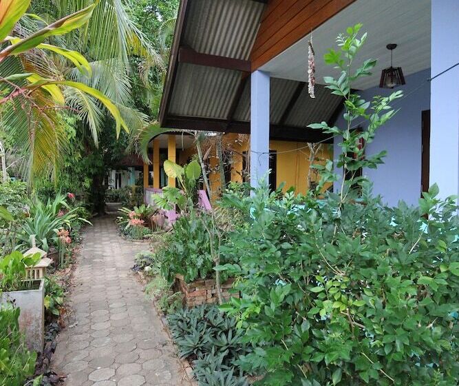 Fotos del hotel Na Vela Village:  24