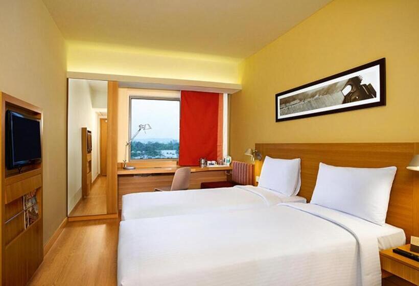 Fotos del hotel Ibis Hyderabad Hitech City:  20