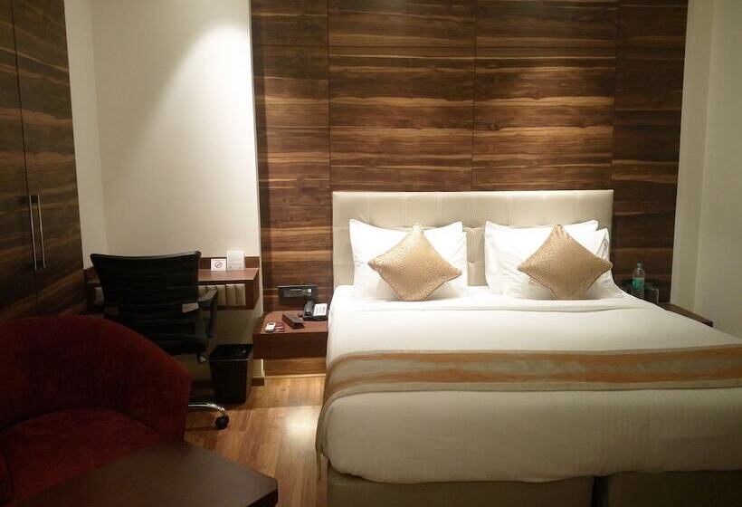 Fotos del hotel Connaught Royale Delhi:  11