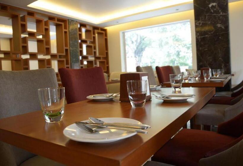 Fotos del hotel Connaught Royale Delhi:  9