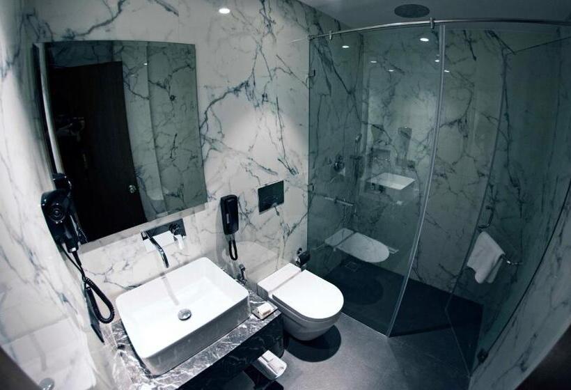 Fotos del hotel Connaught Royale Delhi:  10