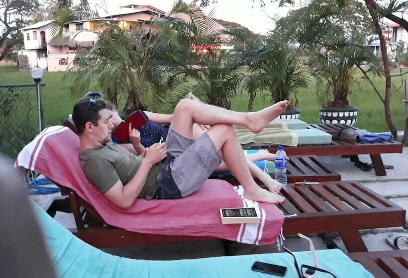 Fotos del hotel Traveller S Home:  19