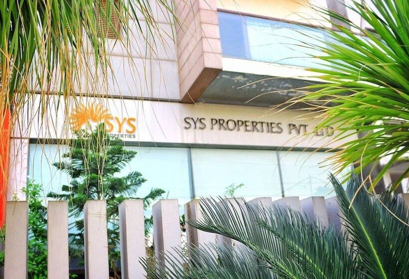 Fotos del hotel Stately Suites Golf Course Road:  4