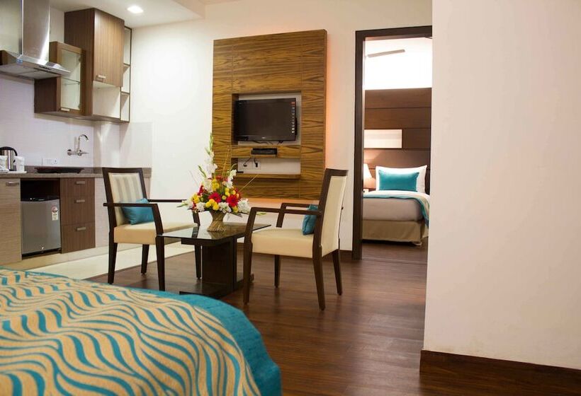 Fotos del hotel Stately Suites Golf Course Road:  23