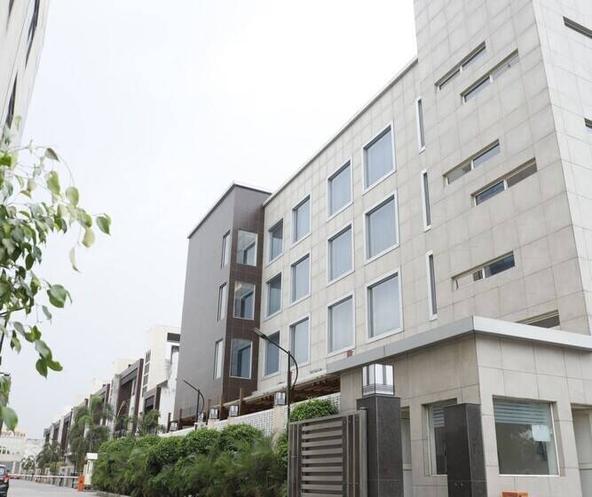 Fotos del hotel KST Sarovar Portico:  11