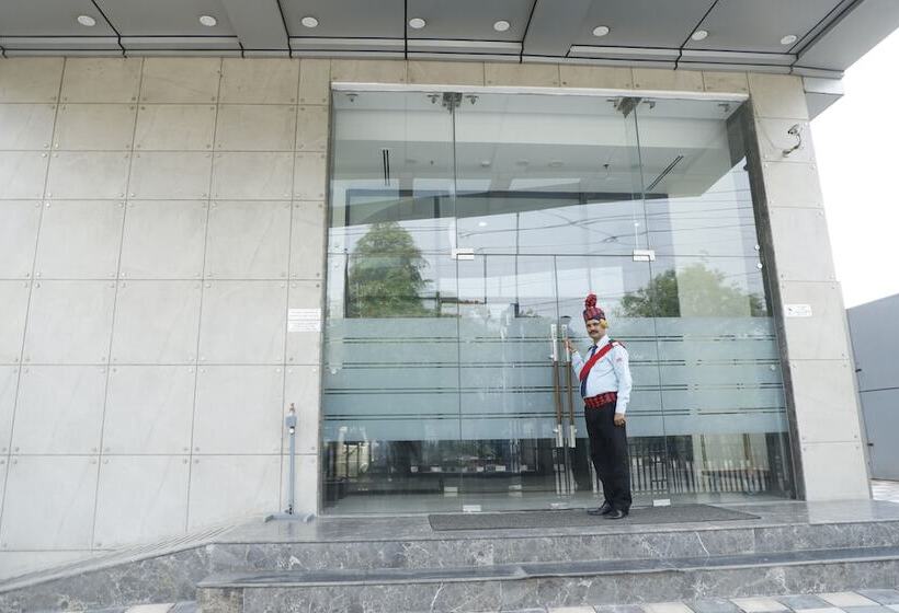 Fotos del hotel KST Sarovar Portico:  6