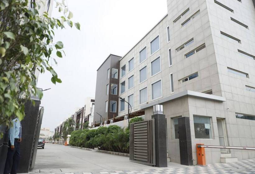 Fotos del hotel KST Sarovar Portico:  15