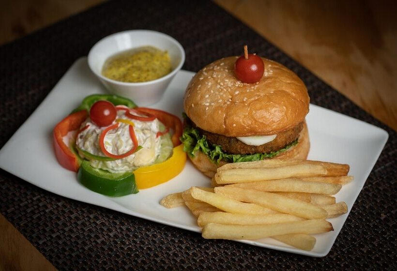 Fotos del hotel KST Sarovar Portico:  3