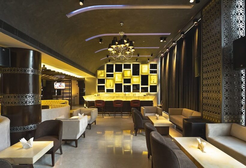 Fotos del hotel KST Sarovar Portico:  9