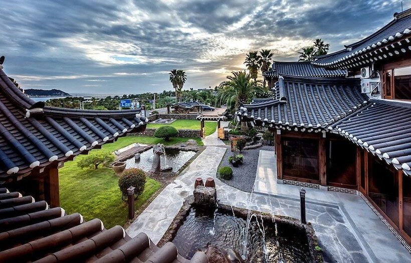 Fotos del hotel Jeju Hanok  Hallagung:  11