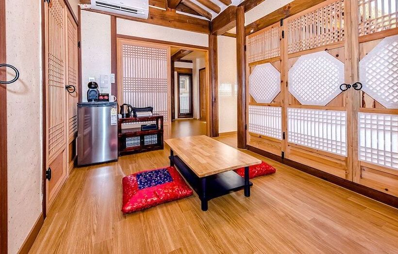 Fotos del hotel Jeju Hanok  Hallagung:  2