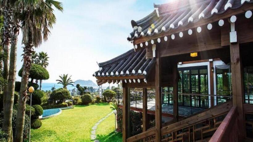 Fotos del hotel Jeju Hanok  Hallagung:  21