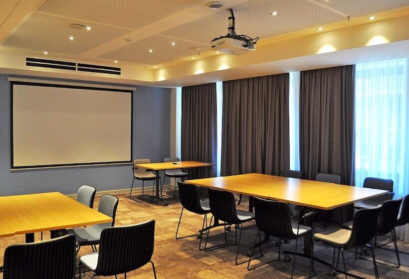 Fotos del hotel Ibis Yerevan Center:  6