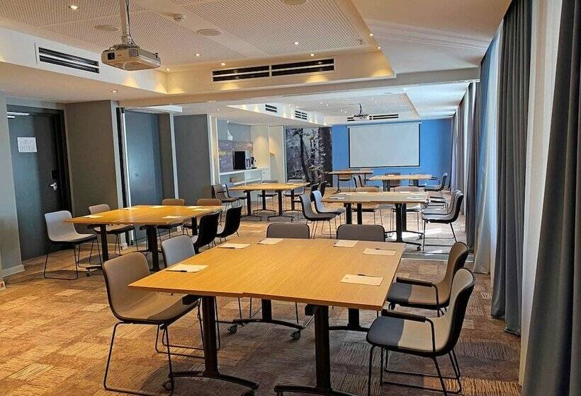 Fotos del hotel Ibis Yerevan Center:  25