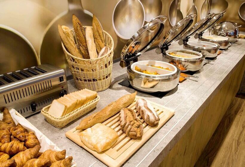 Fotos del hotel Ibis Yerevan Center:  11