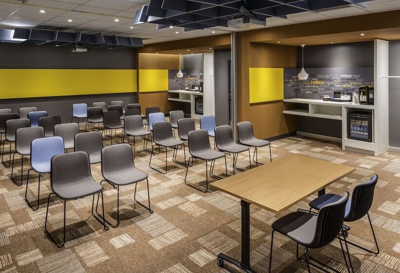 Fotos del hotel Ibis Yerevan Center:  3