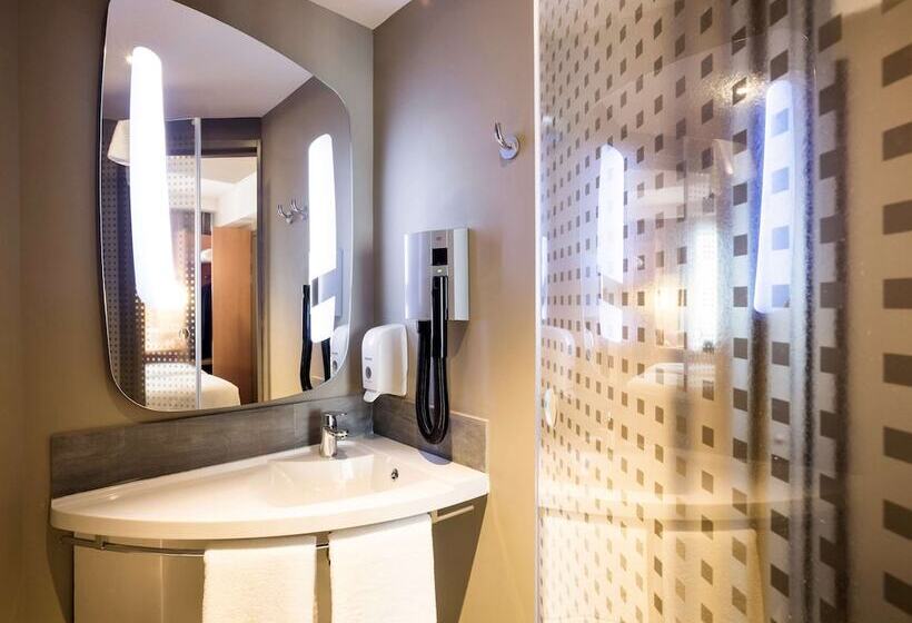 Fotos del hotel Ibis Yerevan Center:  7