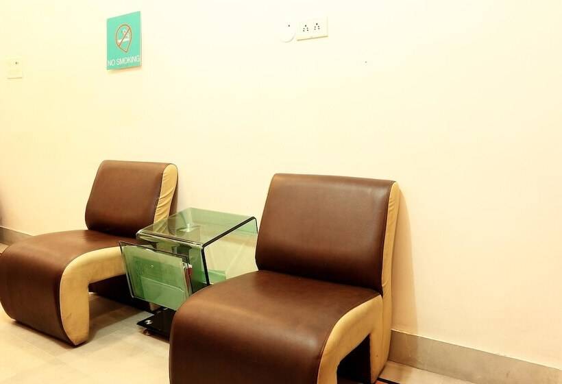 Fotos del hotel OYO 1805 Blue Orchid Corporate Inn:  3