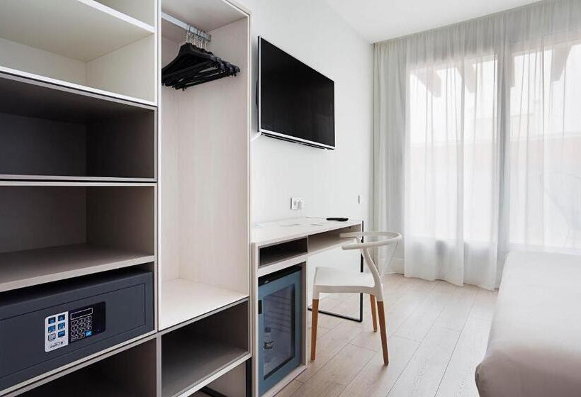 Fotos del hotel B&b  Madrid Centro Puerta Del Sol:  23