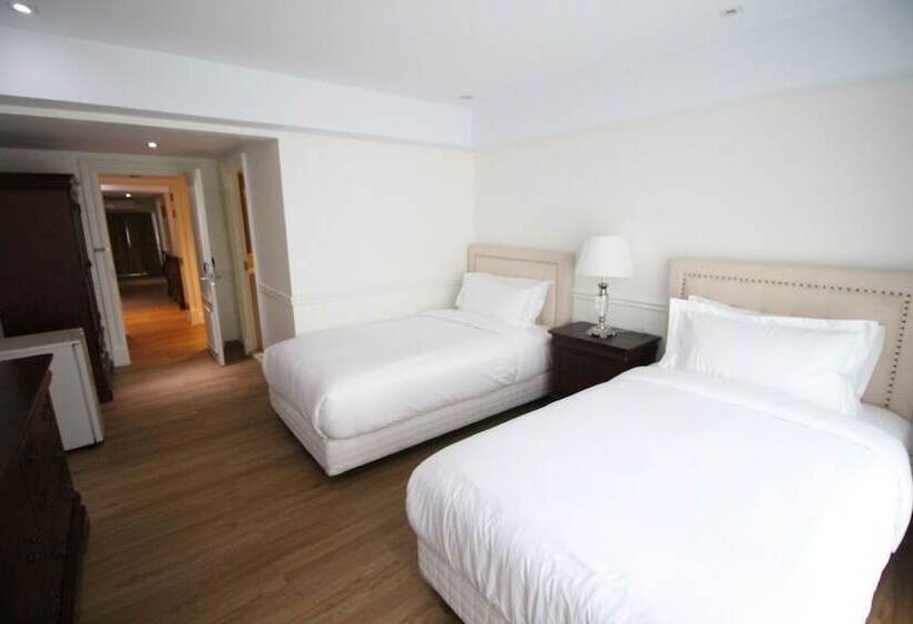 Fotos del hotel Sasha House:  6