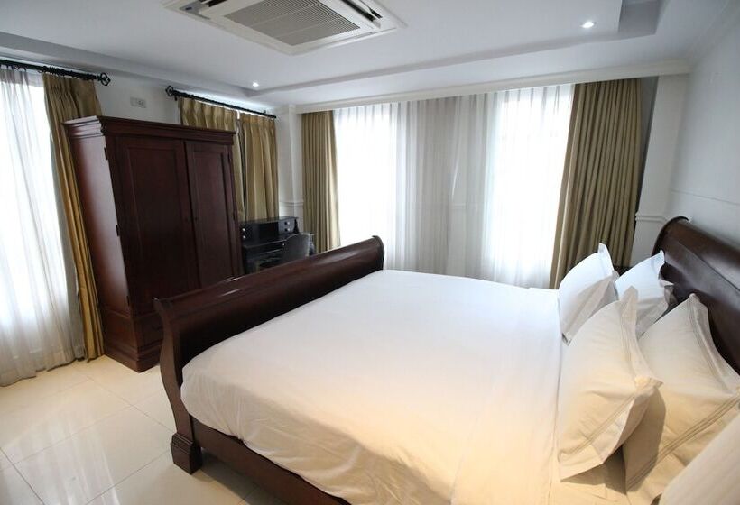 Fotos del hotel Sasha House:  12