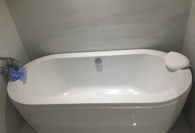 Fotos del hotel Sasha House:  20