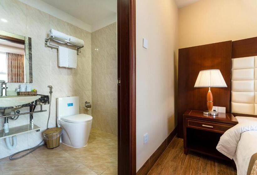 Fotos del hotel Nhat Minh Hotel And Apartment:  6