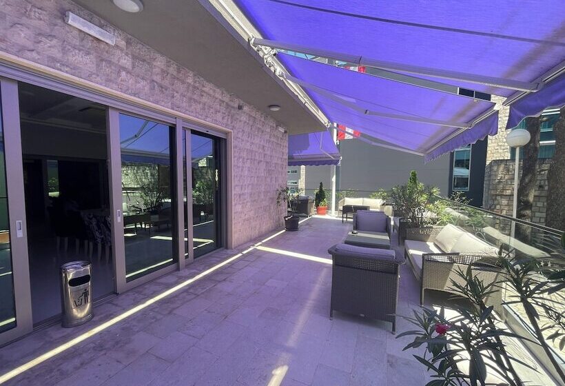 Fotos del hotel Butua Residence:  8