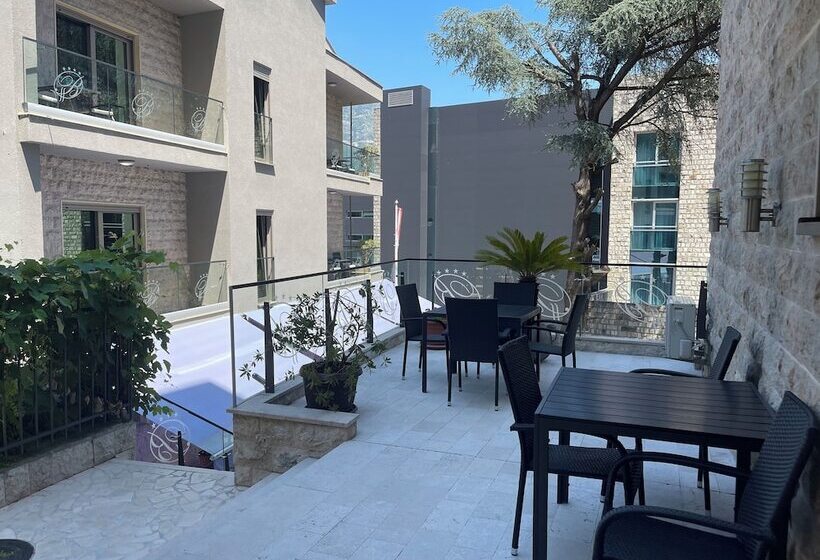 Fotos del hotel Butua Residence:  4