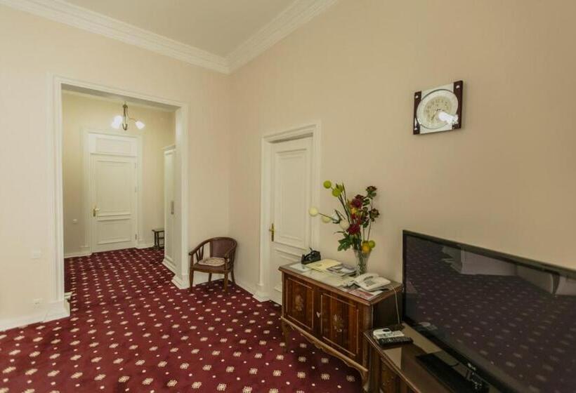 Fotos del hotel Konstantin:  7