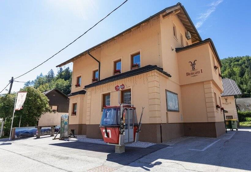 Fotos del hotel Apartment House Berghi:  21