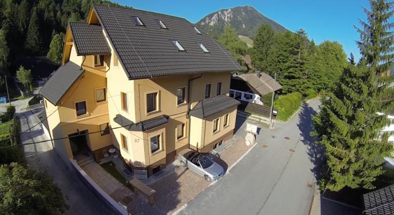 Fotos del hotel Apartment House Berghi:  19