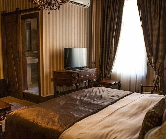 Kyrenia Palace Boutique