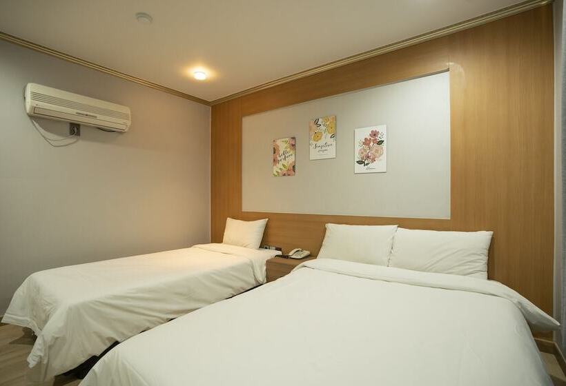 Fotos del hotel Jeju Stay:  23