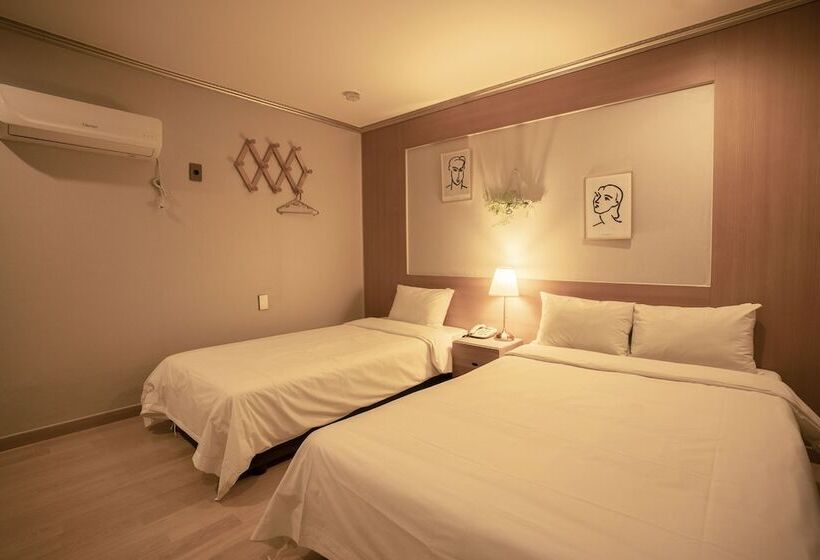 Fotos del hotel Jeju Stay:  16