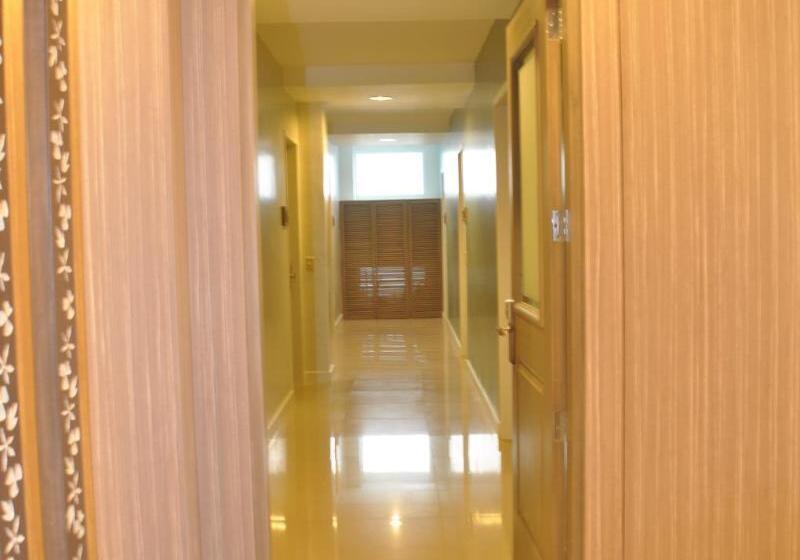 Fotos del hotel Magallanes Square:  6