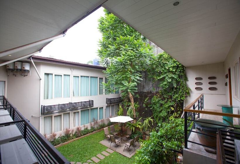 Fotos del hotel Reddoorz Cipete Selatan:  5