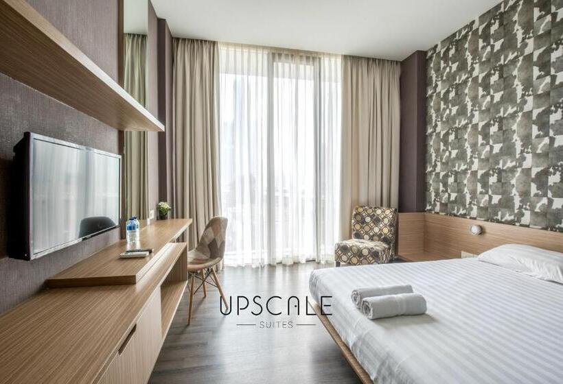 Fotos del hotel Upscale Suites:  21