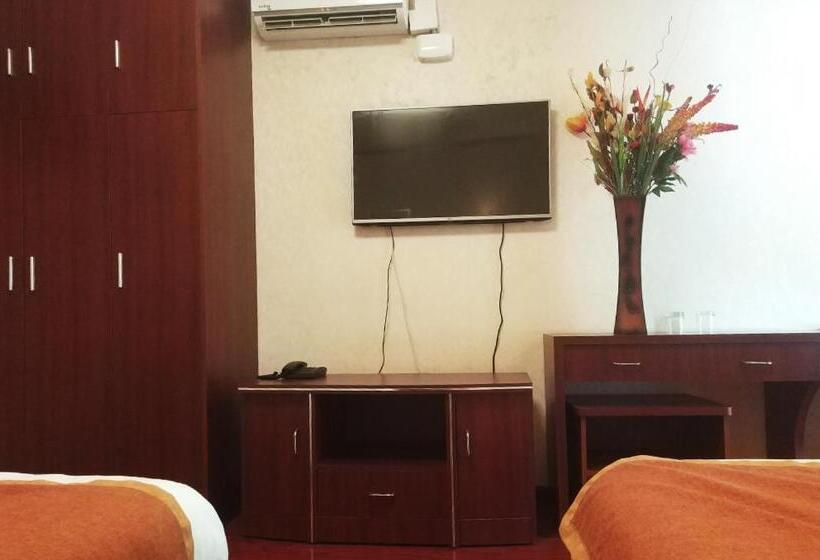 Fotos del hotel Hotel 198:  18