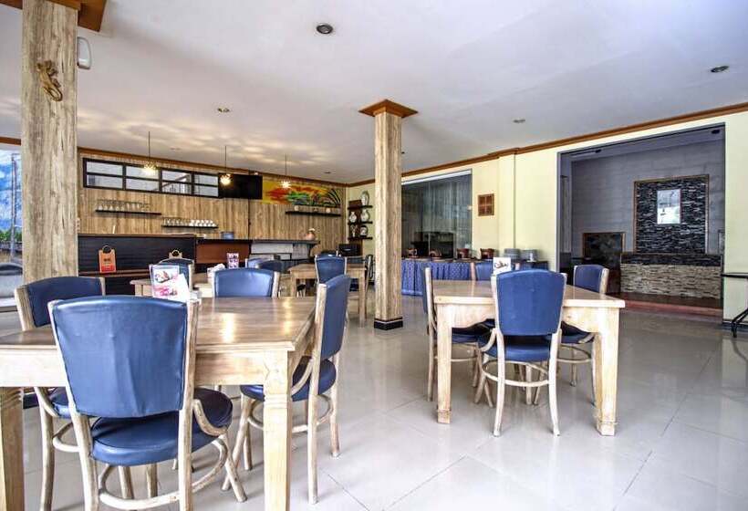 Fotos del hotel Reddoorz Plus Near Rs Hasan Sadikin:  3