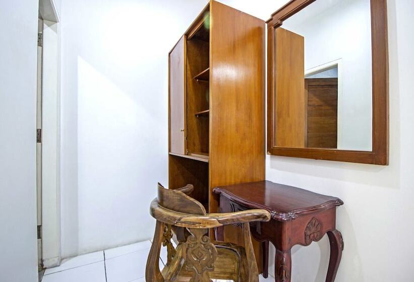 Fotos del hotel Reddoorz Plus Near Rs Hasan Sadikin:  24