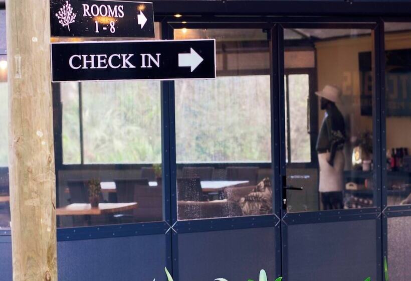 Silver Forest Boutique Lodge And Spa