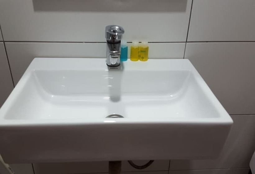 Fotos del hotel River View Inn Nusa Bestari Skudai:  18