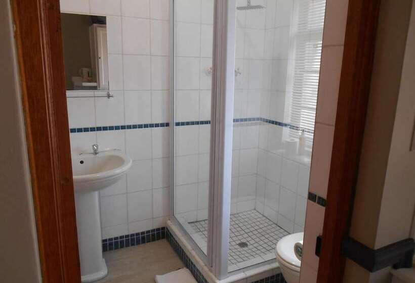 Fotos del hotel Oakwood Lodge:  8