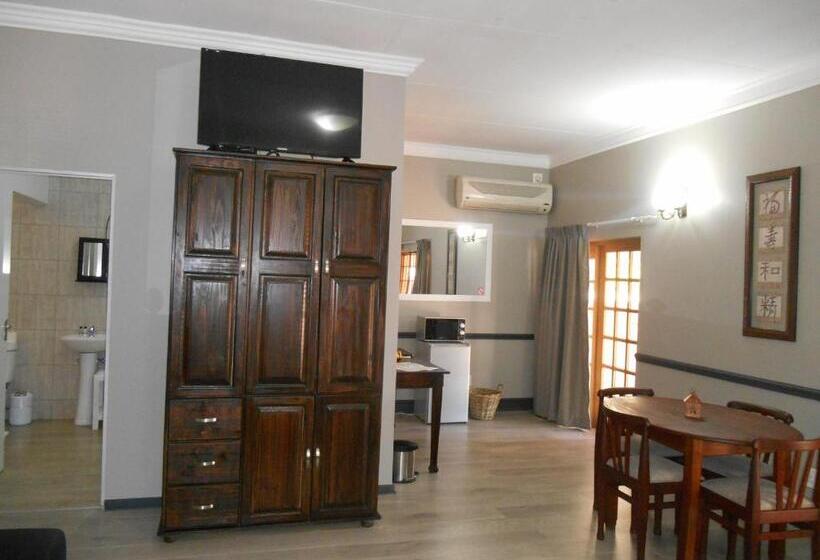 Fotos del hotel Oakwood Lodge:  13