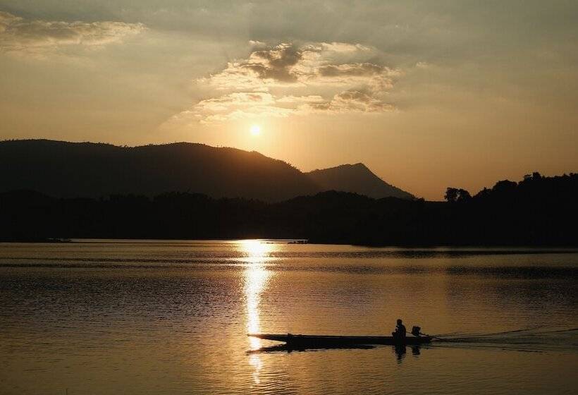 Fotos del hotel The Sanctuary Nam Ngum Beach Resort:  14