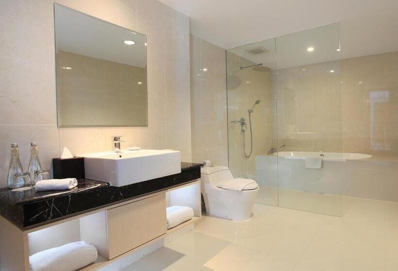 Fotos del hotel Swiss-belhotel Makassar:  12